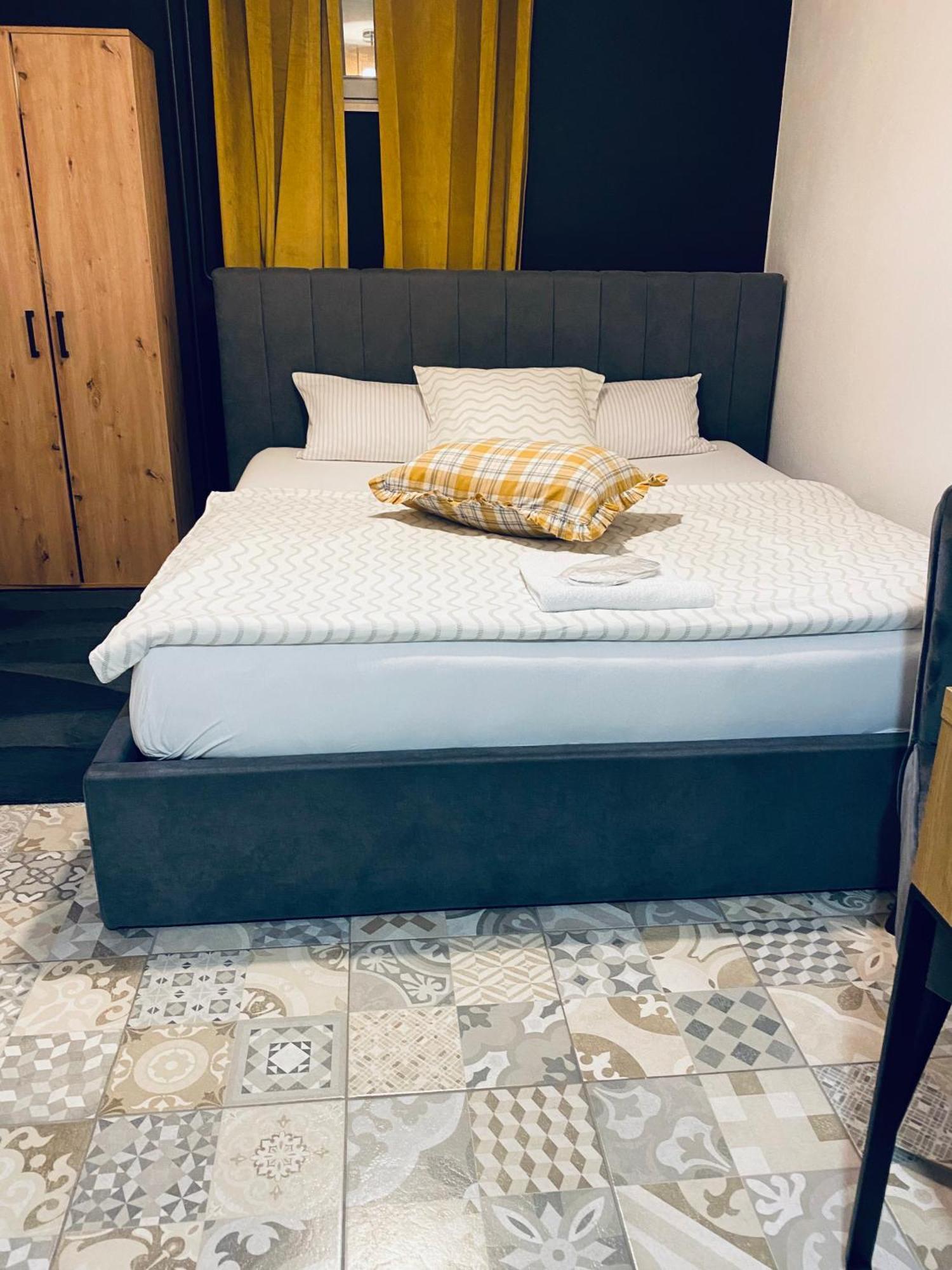 Rooms & Apartment Zala Airport Shuttle Option Cerklje na Gorenjskem Exterior foto